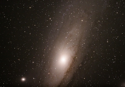Verdrehte Andromeda Galaxie